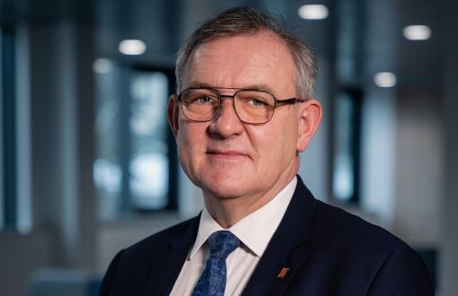 Zdjęcie portretowe: prof. Krzysztof Jóźwik, rektor PŁ