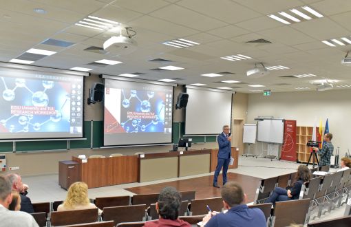 prof. Łukasz Albrecht podczas workshopu ECIU, fot. J. Szabela