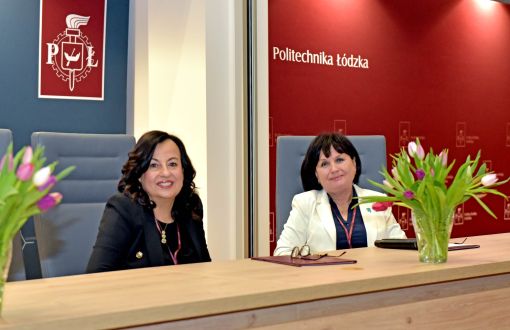 prof. Małgorzata Szynkowska- Jóźwik PŁ (P) oraz prof. Sławomira Skrzypek UŁ, fot. Jacek Szabela