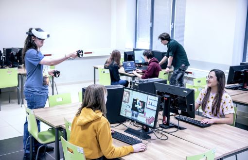 W pracowni na Wydziale FTIMS PŁ