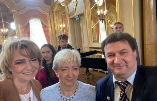 prof. PŁ Jacek Szer z Dorotą Ryl, wojewodą łódzkim i Hanną Zdanowską, prezydent Miasta Łodzi 