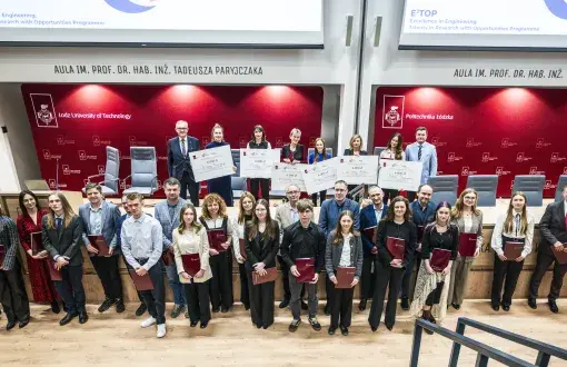 Uczestnicy programu E2TOP, studenci i opiekunowie ich projektów