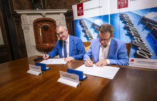 Dokument podpisali rektor PŁ prof. Krzysztof Jóźwik oraz dyrektor OPI PIB dr hab. inż. Jarosław Protasiewicz